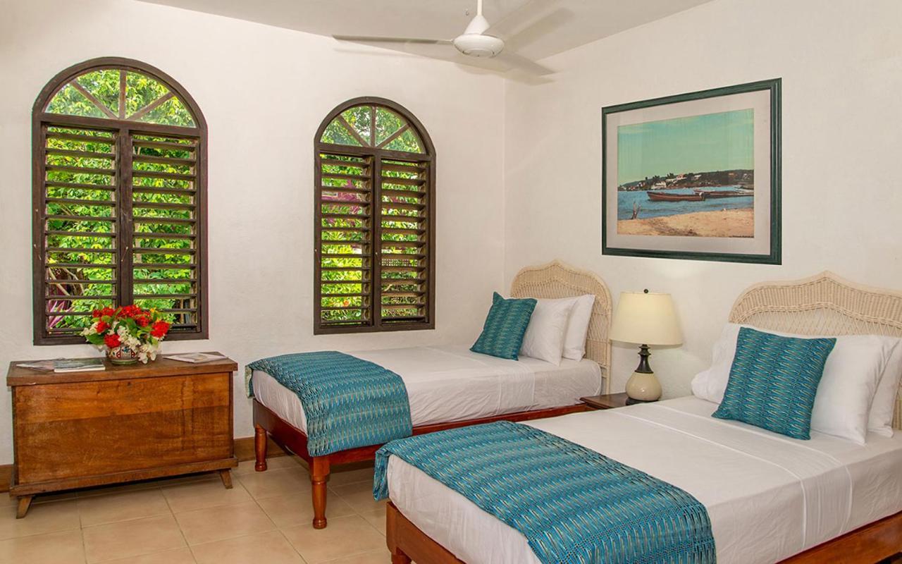 Jakes Hotel Treasure Beach Exterior photo